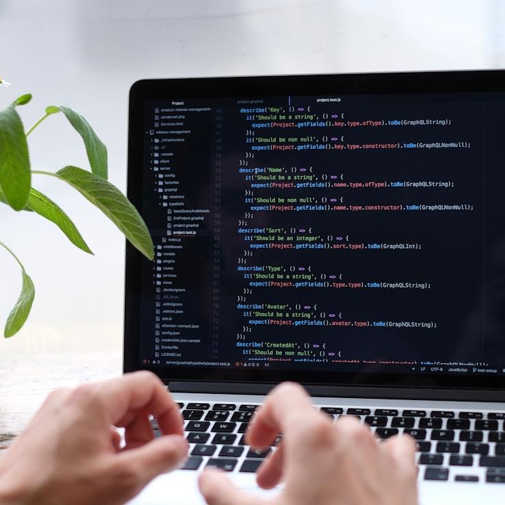 Collaborative mobile app development workflow